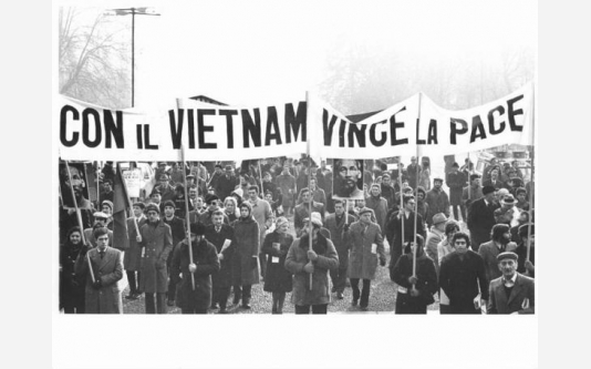 Manifestazione per la pace in Vietnam_1973